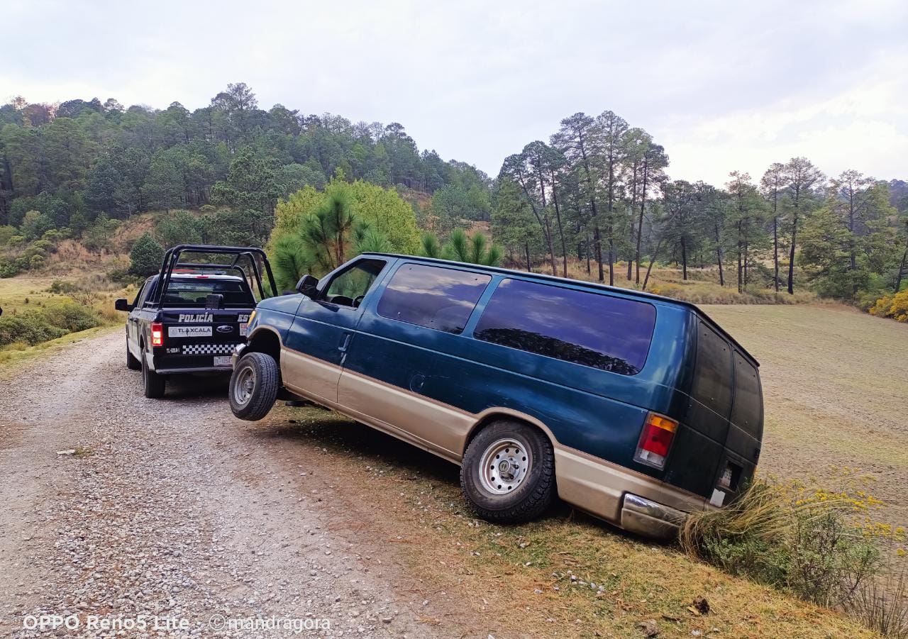 La SSC asegura dos camionetas utilizadas para el trasiego de hidrocarburo